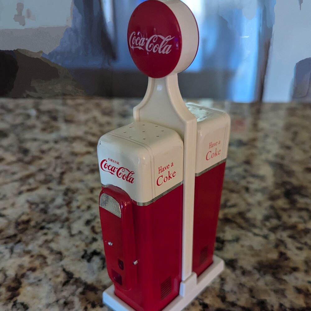 Coca-Cola Collectable Salt and Pepper Shaker Set
